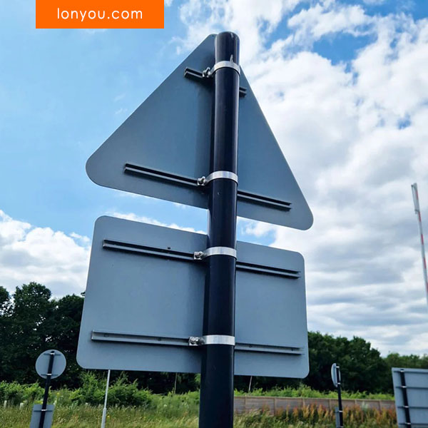 Anti Rotational Sign Post Clips